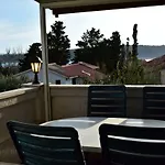 Rab Luce Apartament *